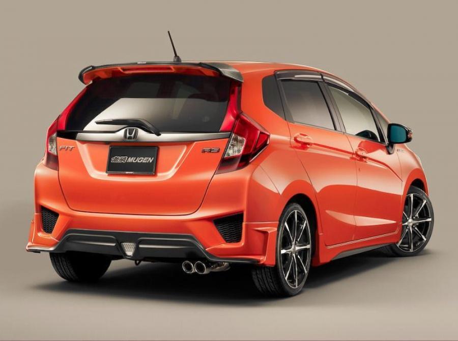  Honda Fit With Mugen Parts 2013 года  (фото 2 из 10)